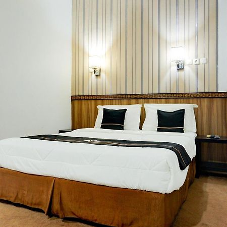 Collection O R.Sukamto Near Palembang Trade Center Mall Exterior foto
